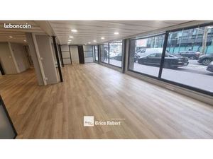 Bureaux 333 m²