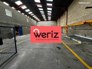 Local industriel 1 160 m²