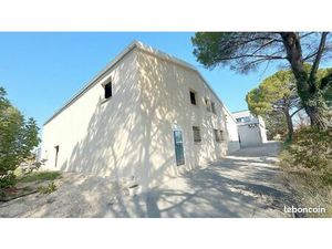 Local 380 m² AIX EN PROVENCE