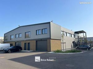 Local d'activité 120 m²