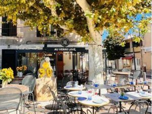 Restaurant / Bar à vins