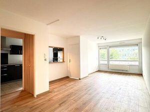 Chambre 1 pièce 80 m²