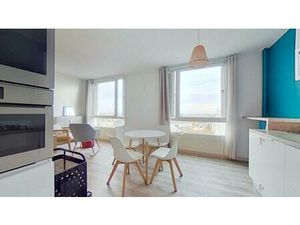 Location appartement 4 pièces 84 m² à Lyon (69000)