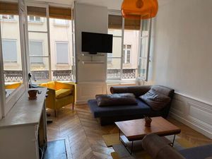 Location appartement 3 pièces 72 m² à Lyon 1 (69001)