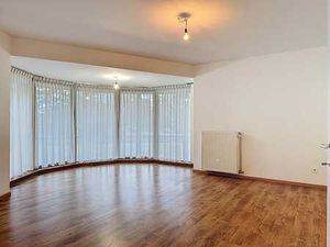 Ganshoren : Lumineux appartement 2 chambres et garage