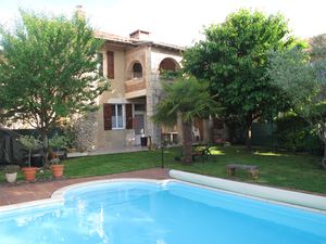 Maison en Pierre 270m² - 8 pièces - Jardin - Piscine