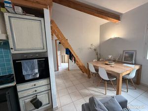 Spécial sénior T4 Etage + jardin dans villa  piscine commune