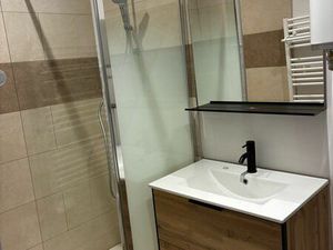 Studio meublé - 27 m2 - Rénové à neuf - Clim - Lunel centre - RDC