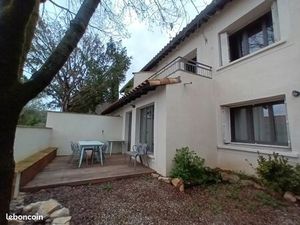 Très belle maison avec petit jardin à St Georges d'Orques