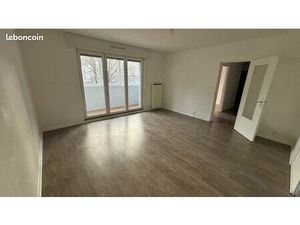 3 pièces 75m2 790 CC