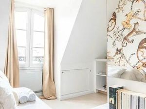 Location appartement 1 pièce 12 m² à Paris 7 (75007)