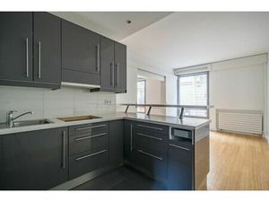 Location appartement 3 pièces 51 m² à Paris 11 (75011)