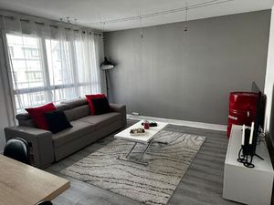 Appartement Aurillac asensceur balcon et parking