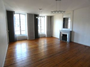 Appartement rénové en hyper-centre