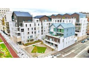 Appartement T3 avec terrasse et box