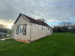 Maison 60 m² sur terrain de 1 000 m² à Molac avec du calme et du potentiel !