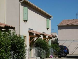 T4 en duplex avec terrasse et jardin à MOURIES