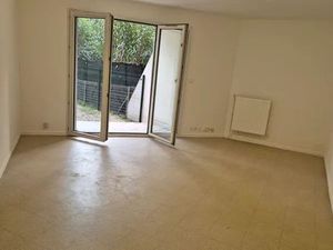 Location appartement 3 pièces 73 m² à Avignon (84000)