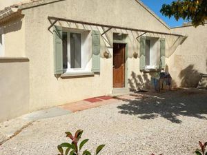 Location appartement 1 pièce 40 m² à L'Isle-sur-la-Sorgue (84800)