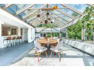 Superbe villa contemporaine à la lisière du bois d'Ophain