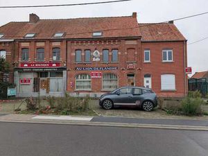 ? Immeuble mixte à vendre – Le Bizet (limite Armentières)...