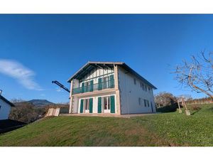 Location maison  168.62 m² T-5 à Saint-Pée-sur-Nivelle  1 250 €