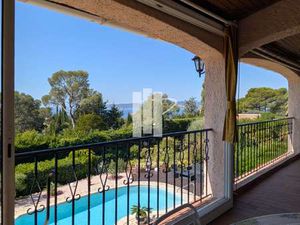 Maison de luxe à vendre à Saint-Raphaël : 1 140 000€ | 200m²