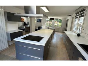 Location maison  m² T-4 à Vannes  1 720 €