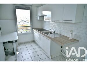 Location appartement 2 pièces 41 m² à Évry-Courcouronnes (91000)