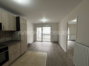 EXCLUSIVITÉ Appartement 2 pièces avec terrasse et double p