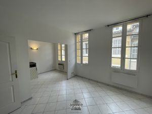 T1 3èeme étage 32m2 à vendre en hypercentre