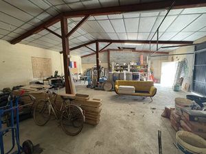 LA SALVETAT SAINT GILLES - HANGAR avec sanitaire