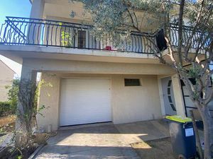Coup de coeur assuré pour cet superbe maison avec jardin + un garage !