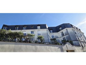 Appartement T2 dernier étage à Bordeaux avec parking couvert