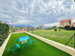 NICE - ST ANTOINE - 2 PIECES MEUBLE - TERRASSE - JARDIN