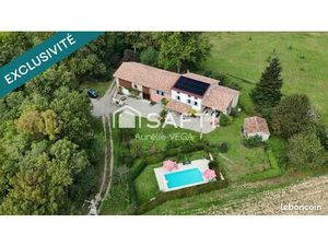 Propriété 7 pièces 275 m²