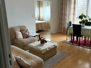 Appartement F3 bis ou F4 meublé