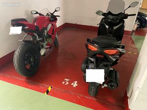 Parking pour moto RUE DE LA ROQUETTE Paris