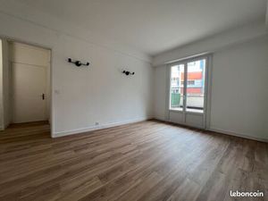 T2 proche halles de pau