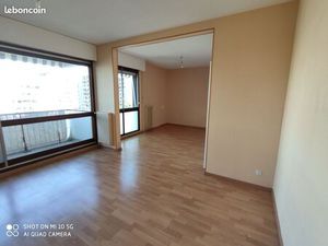 LOUE T3-4 83.99 m2 Libre (Résidence Le Club) 1500 charges comprises