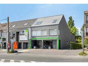 Rez-de-chaussée commercial de 185 m²