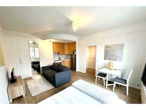 Parc Cinquantenaire/Merode-Superbe studio meublé avec vue