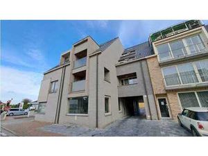 Instapklaar 1-slaapkamerappartement met TERRAS en AUTOSTA...