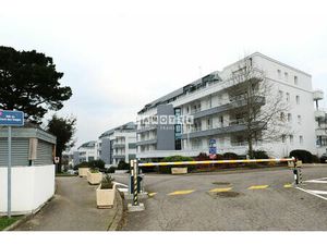 APPARTEMENT TYPE 2 + GARAGE EN SOUS SOL - RESIDENCE DE STANDING AVEC ASCENSEUR - BALCON - 