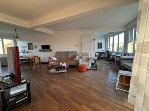 Appartement de 92 m2 SH avec garage  balcon et grenier aménagé à Mézières