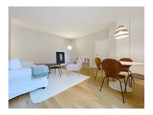 T2 VIDE 51M² RUE DE CLICHY
