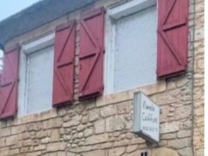 Situé au coeur de la commune du Bugue.