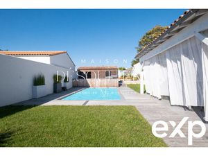 Élégance rétaise et horizon marin