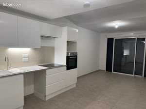 Loue appartement T2 40 m2 avec terrasse La Manufacture-LUNEL-Gare SNCF