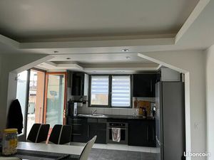 Grand F2 dans maison